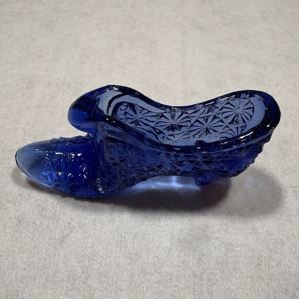 Fenton Cobalt Blue Carnival Glass Cat Head Slipper Daisy & Button Shoe Figurine